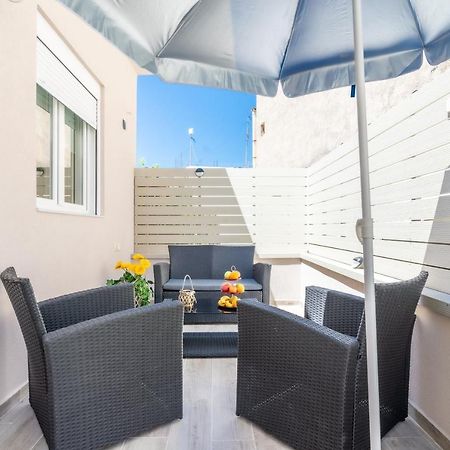 Sophia'S Comfortable Home With A Private Backyard Gazi المظهر الخارجي الصورة