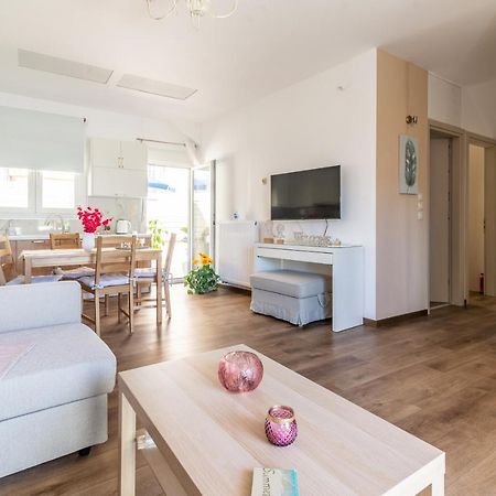 Sophia'S Comfortable Home With A Private Backyard Gazi المظهر الخارجي الصورة