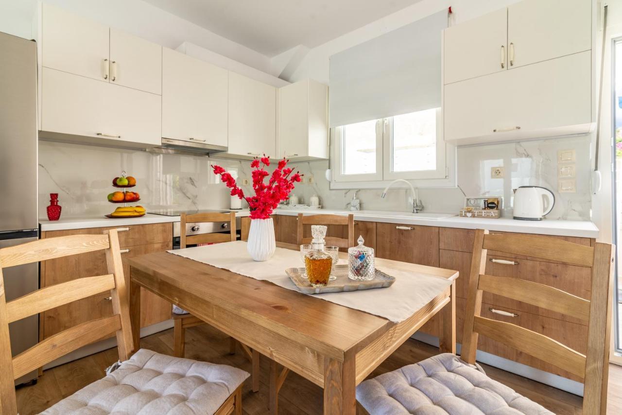 Sophia'S Comfortable Home With A Private Backyard Gazi المظهر الخارجي الصورة